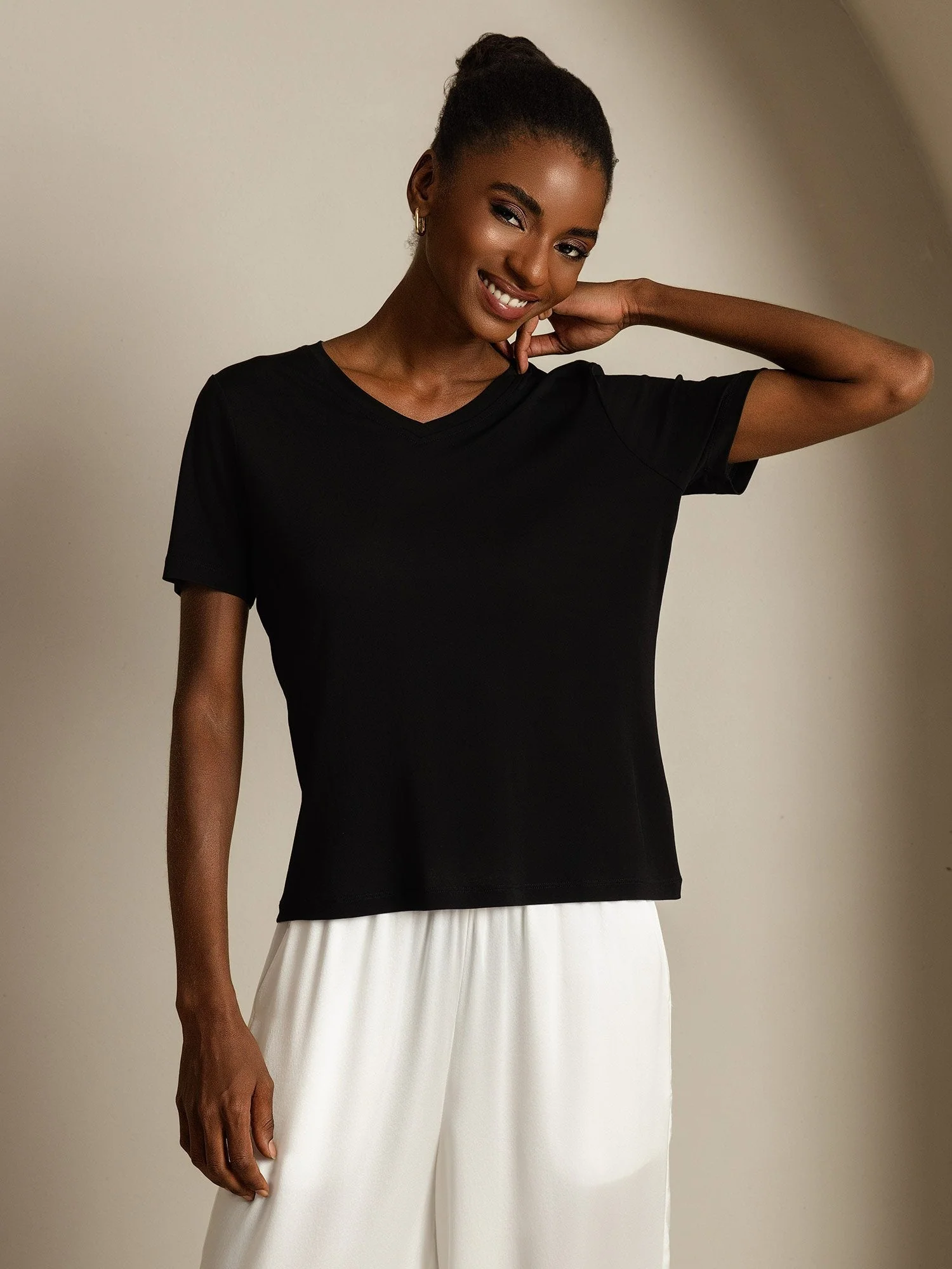 Pure Silk V-Hals Korte Ærmer Snag-Resistant Kvinders T-Shirt - Image 36
