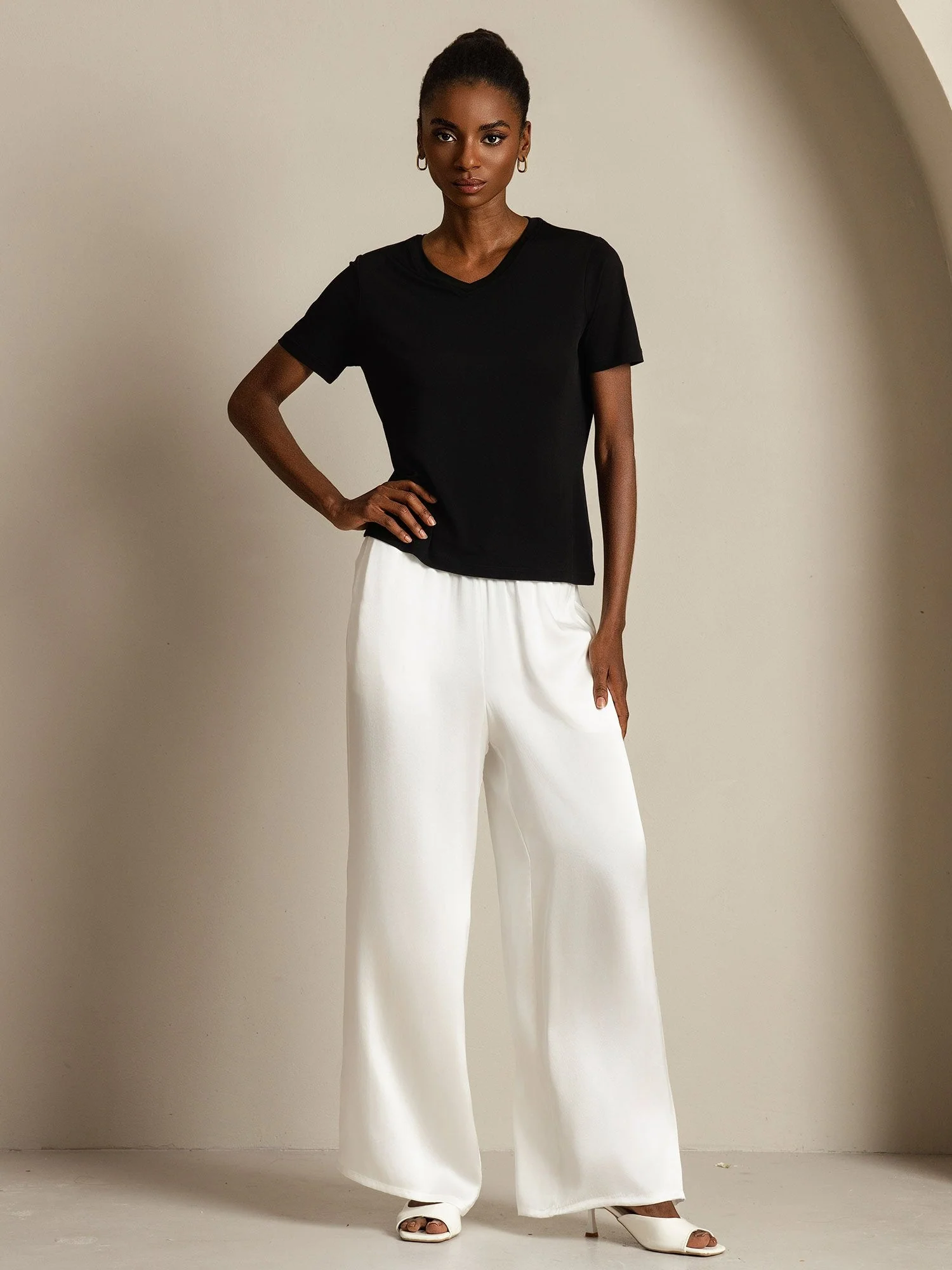 Pure Silk V-Hals Korte Ærmer Snag-Resistant Kvinders T-Shirt - Image 37