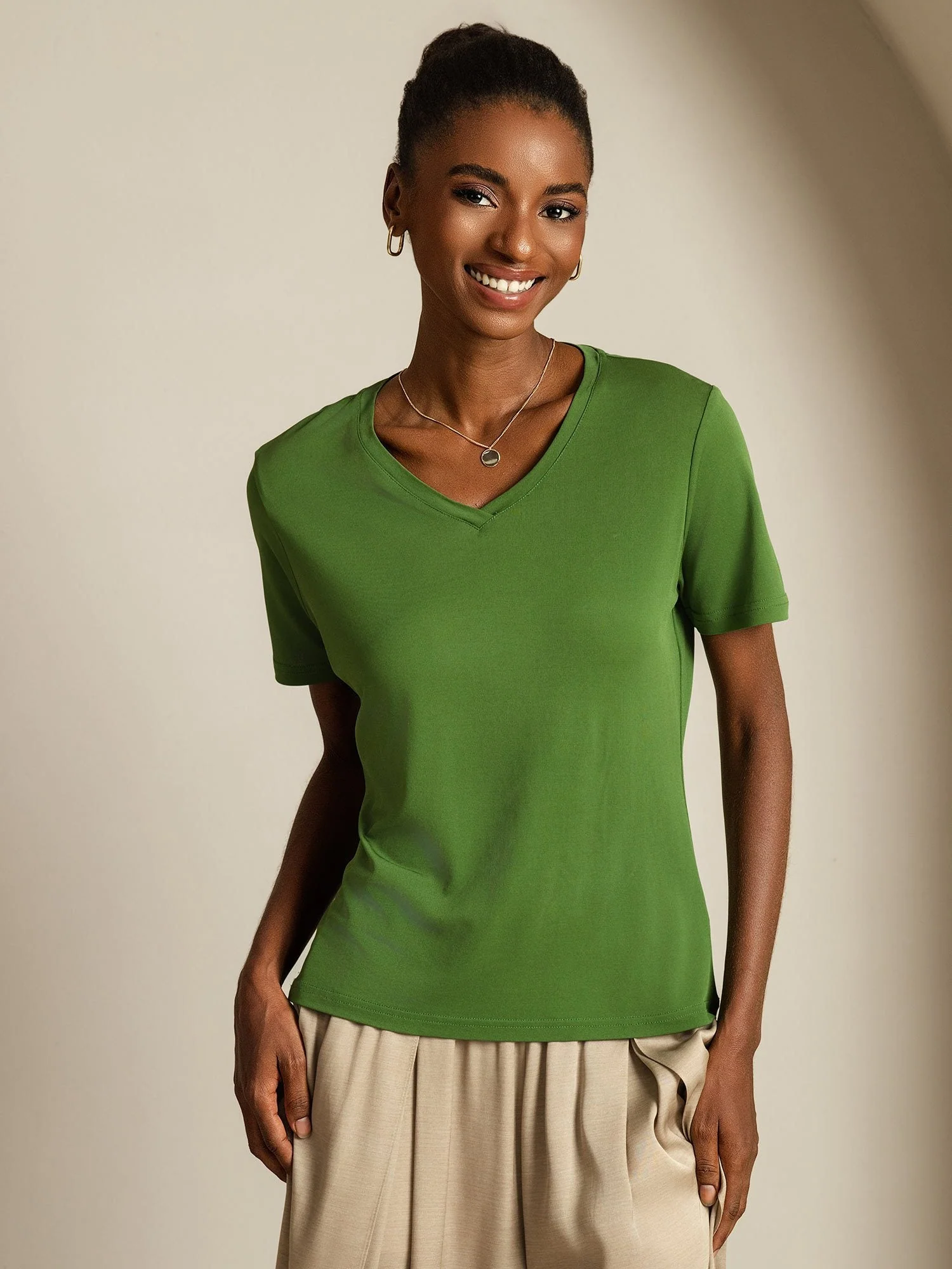 Pure Silk V-Hals Korte Ærmer Snag-Resistant Kvinders T-Shirt - Image 40