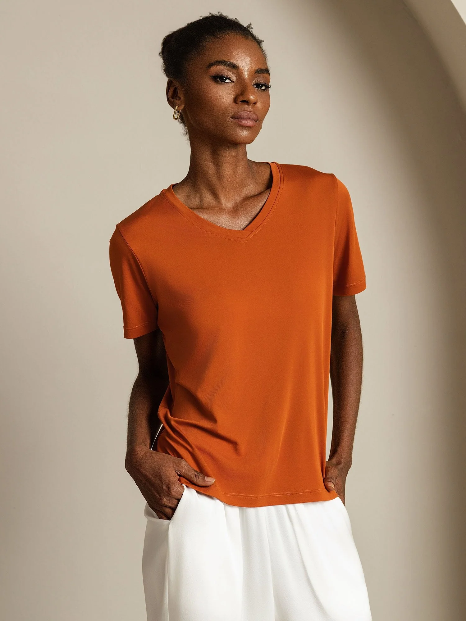 Pure Silk V-Hals Korte Ærmer Snag-Resistant Kvinders T-Shirt - Image 6
