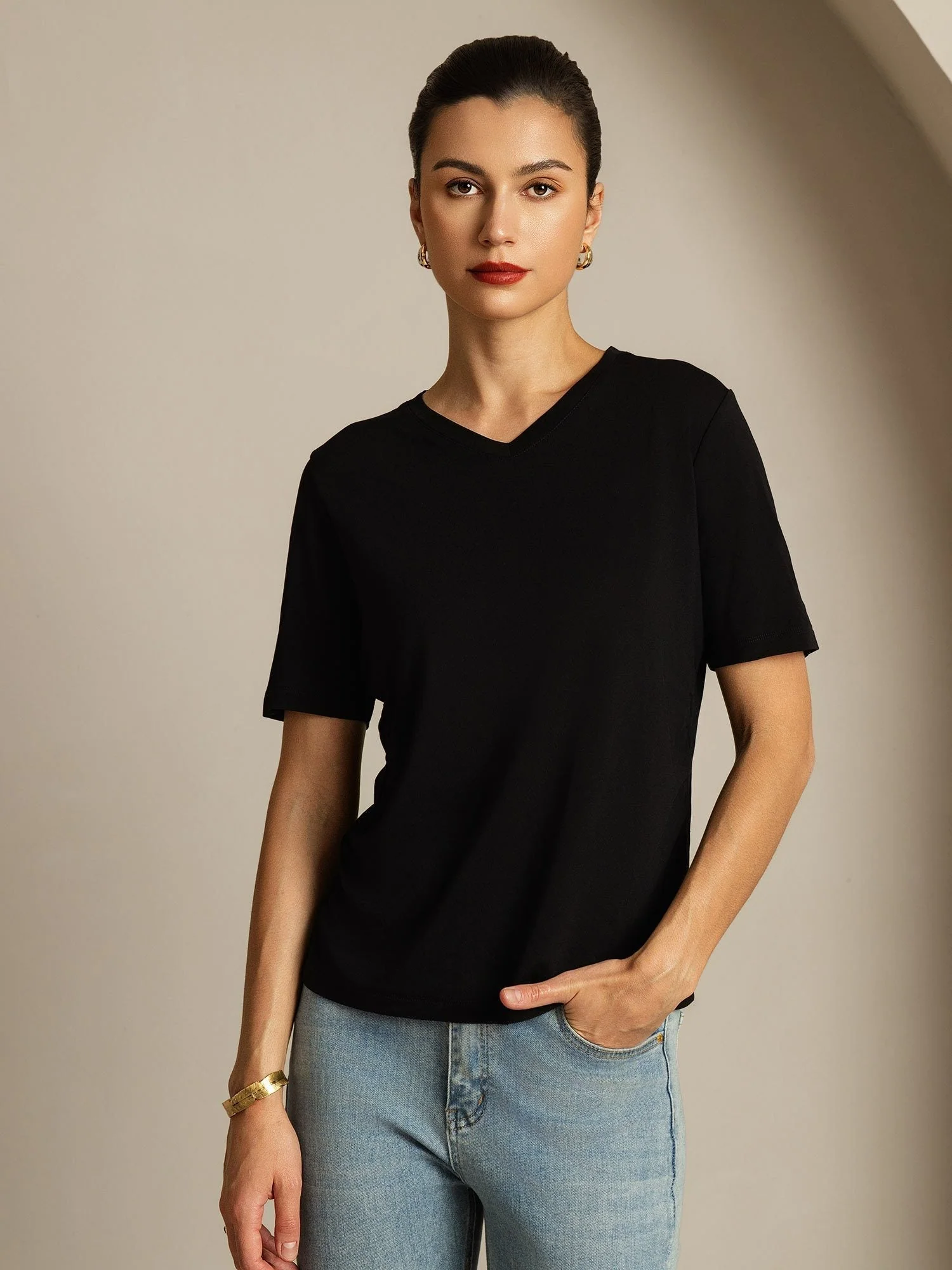T-shirt til Kvinder i Ren Silke V-Hals