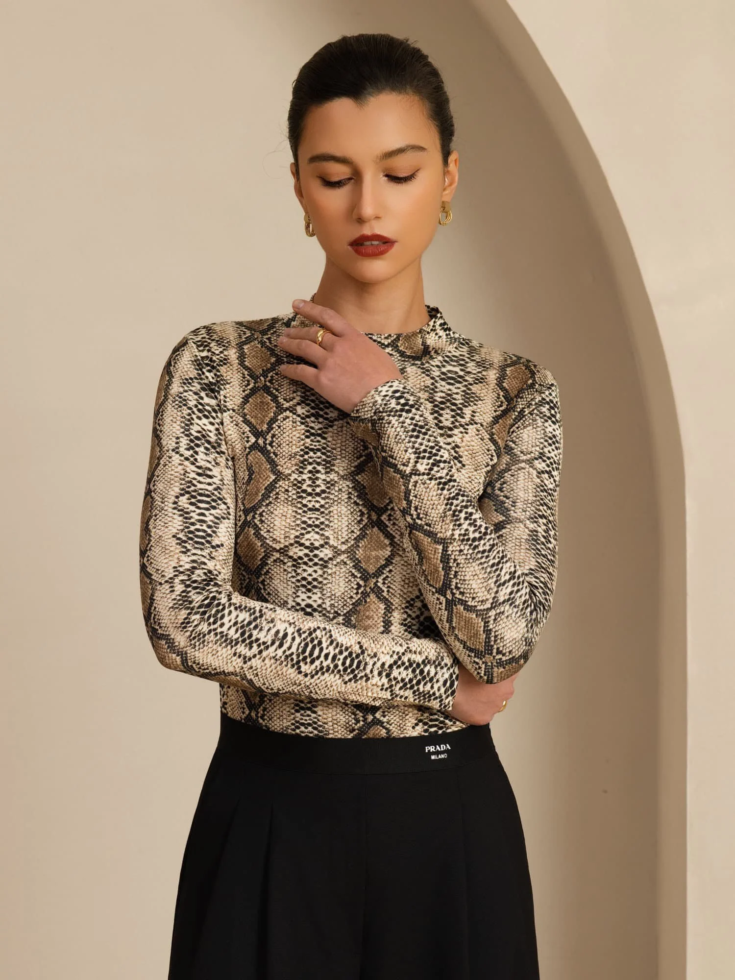 Pure Silke Dame Vildt Print Langærmet Mock Neck Top - Image 5