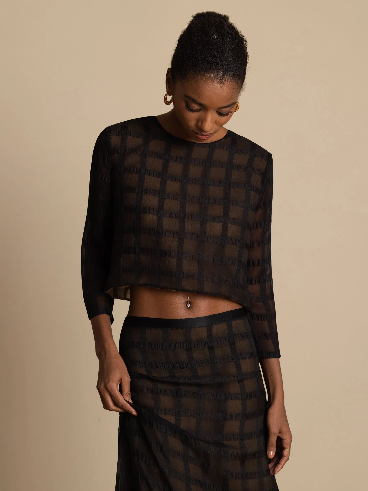 Ren Silke Kvinders Struktureret Ternet Crop Bluse & A-Linje Lang Nederdel Sæt - Image 7