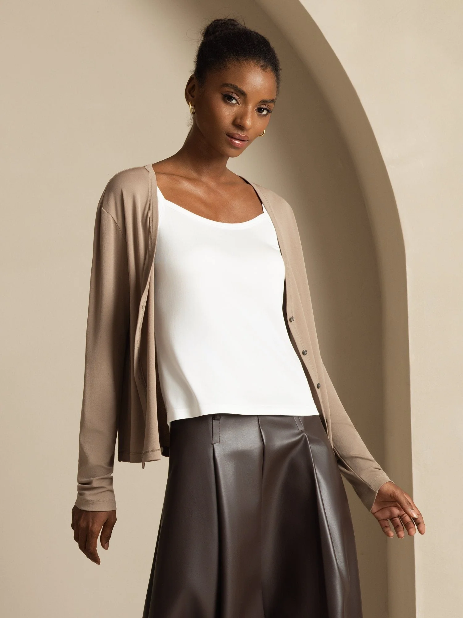 Pure Silk Dame V-Hals Langærmet Basic Cardigan - Image 18