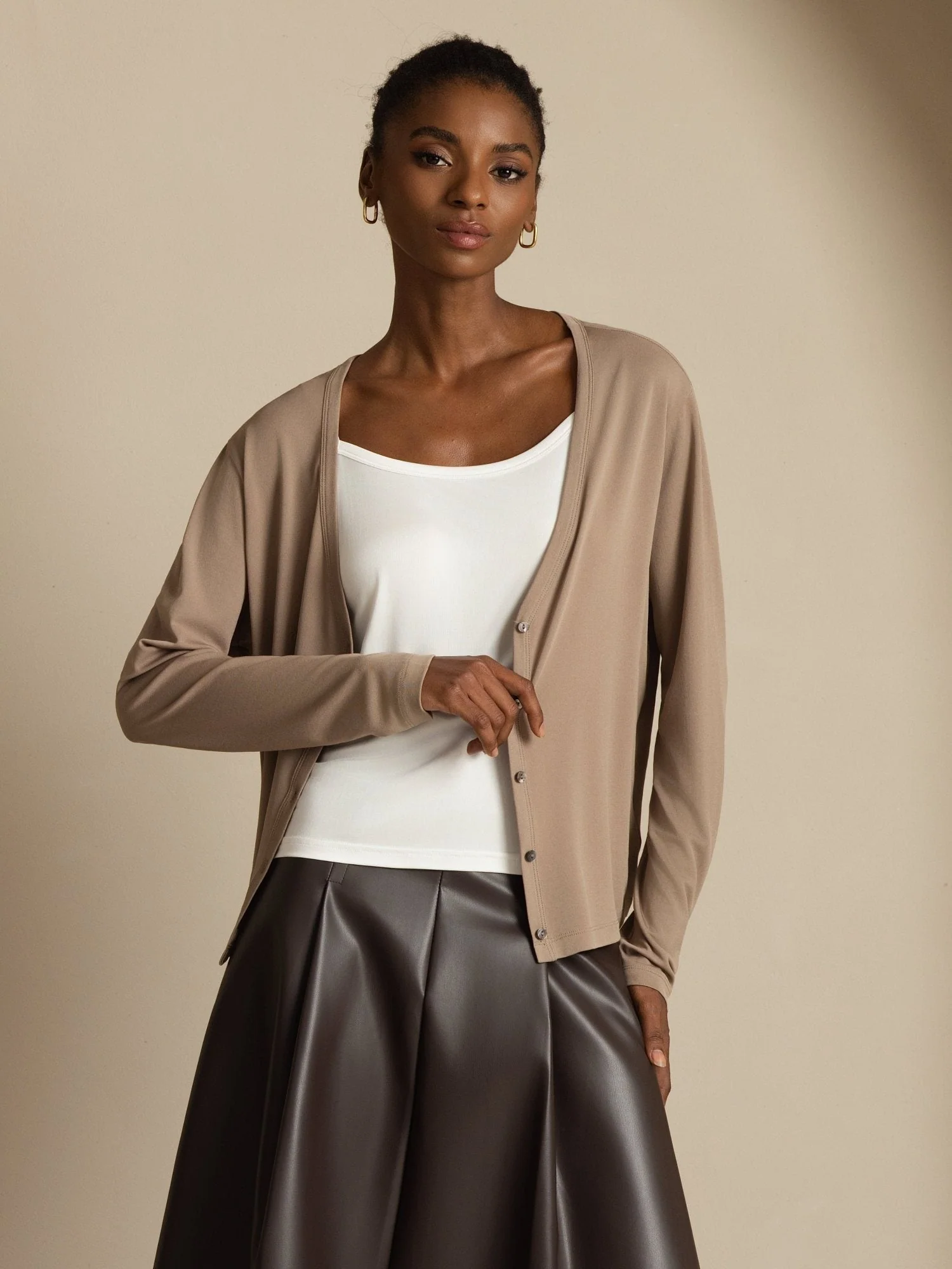 Pure Silk Dame V-Hals Langærmet Basic Cardigan - Image 19