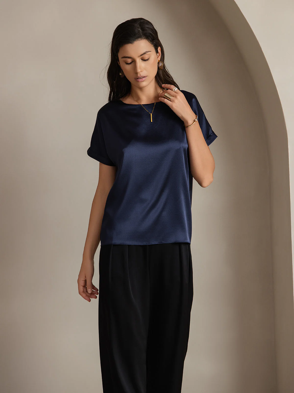 19Momme Silke Klassisk Casual T-Shirt med Korte Ærmer - Image 17