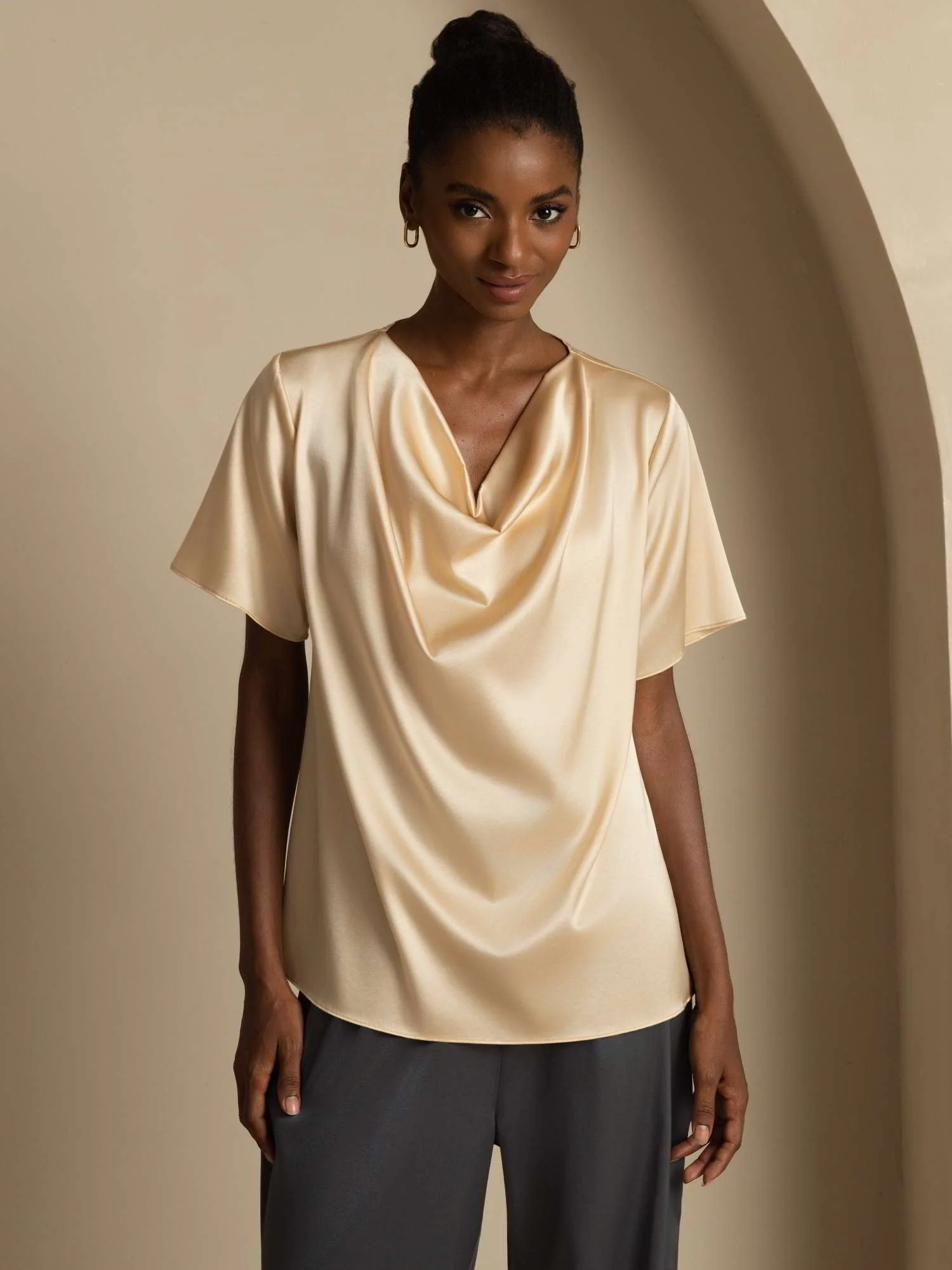 19Momme Silke afslappet cowl neck kortærmet t-shirt - Image 13