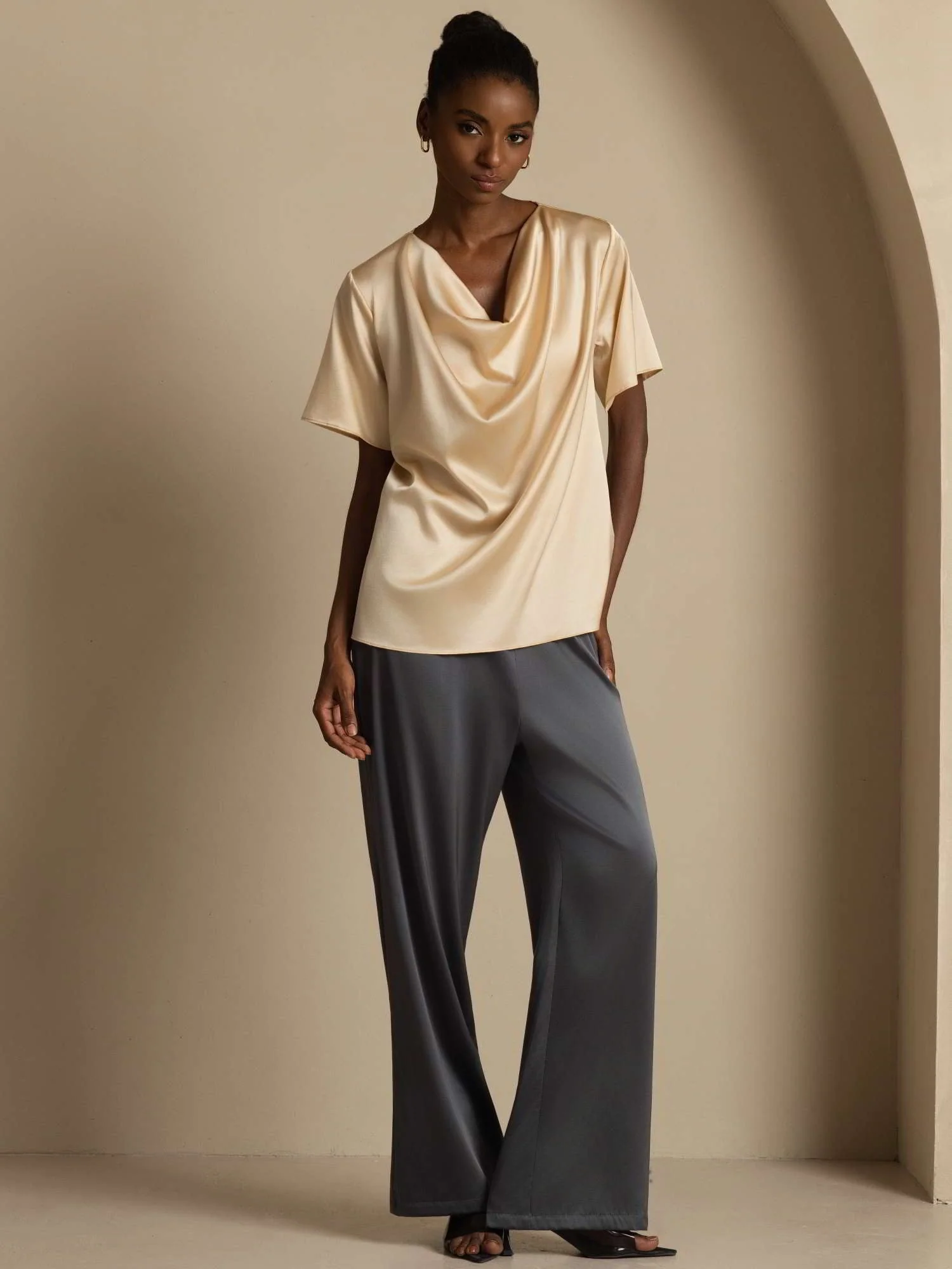 19Momme Silke afslappet cowl neck kortærmet t-shirt - Image 18