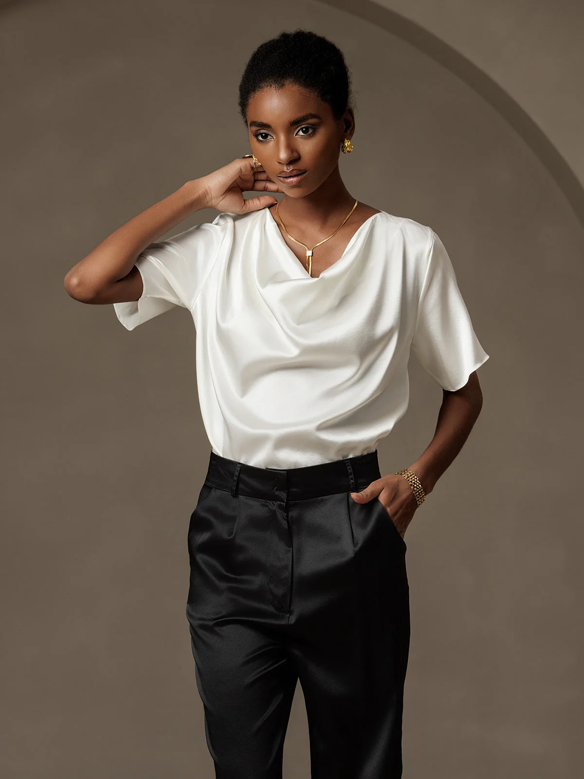19Momme Silke afslappet cowl neck kortærmet t-shirt - Image 5