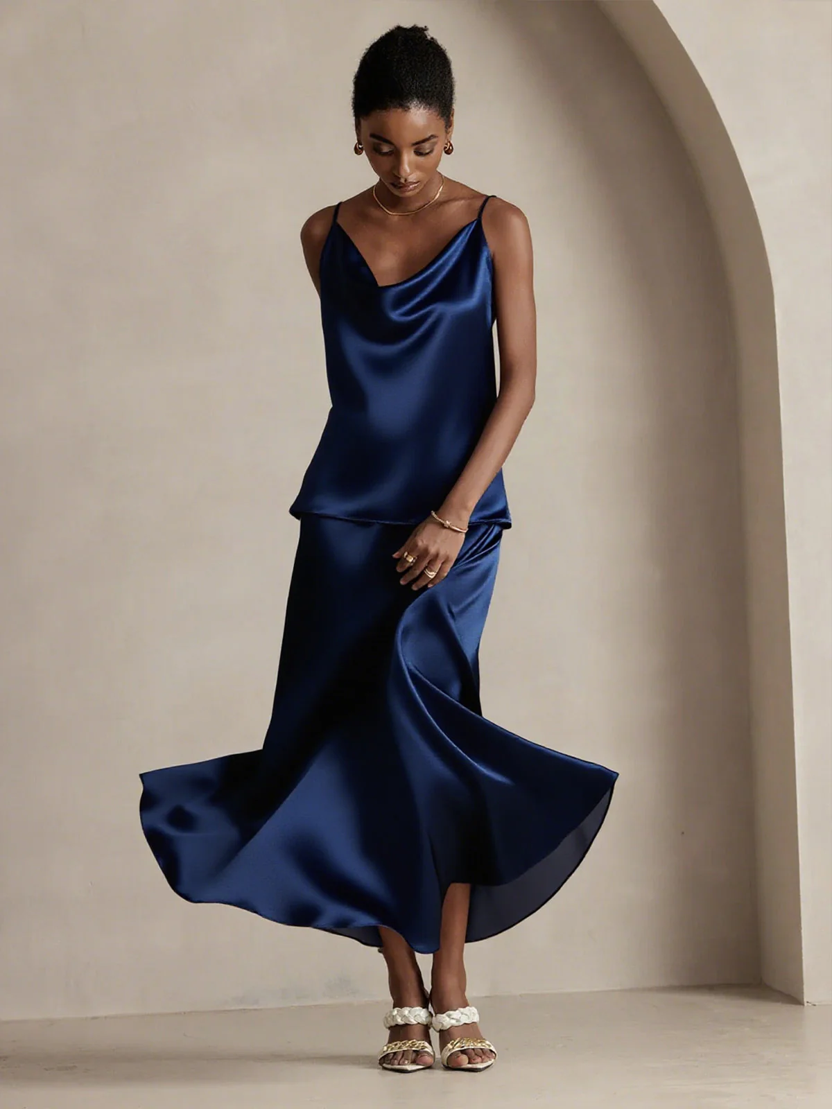 19Momme Silke A-Line Maxi Nederdel Med Foer - Image 11