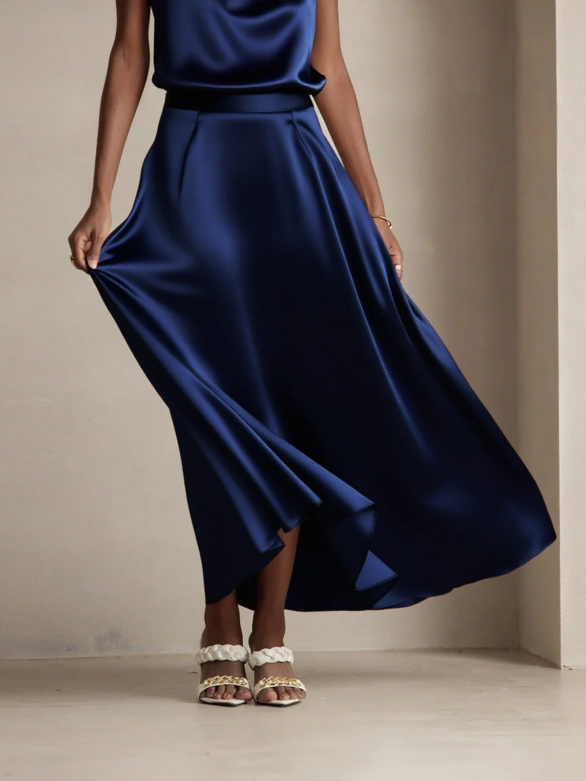 19Momme Silke A-Line Maxi Nederdel Med Foer - Image 12