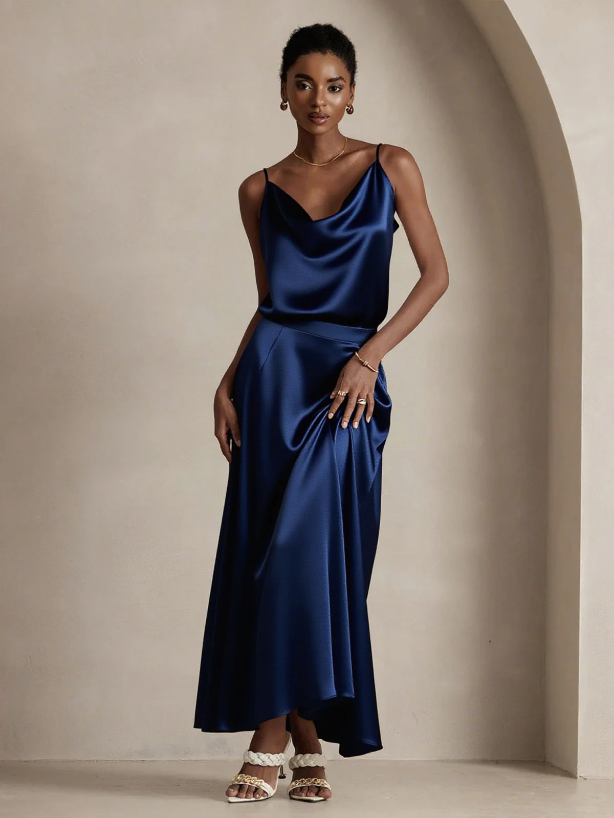 19Momme Silke A-Line Maxi Nederdel Med Foer - Image 13