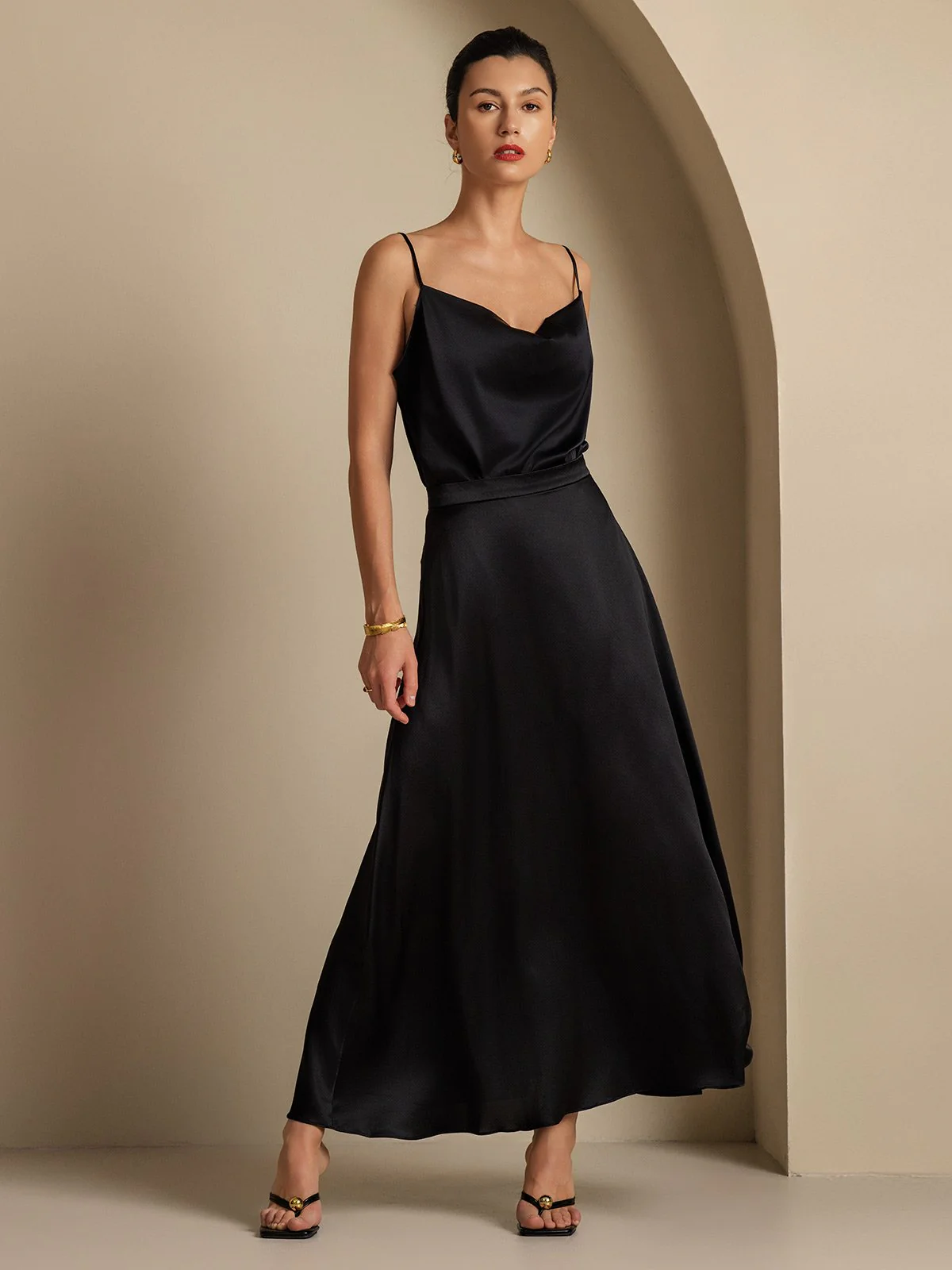 19Momme Silke A-Line Maxi Nederdel Med Foer - Image 17