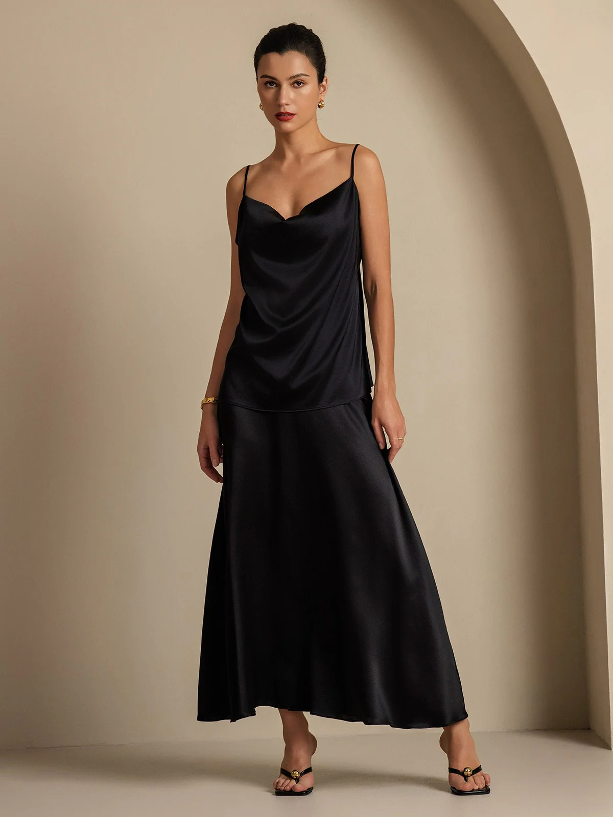 19Momme Silke A-Line Maxi Nederdel Med Foer - Image 20