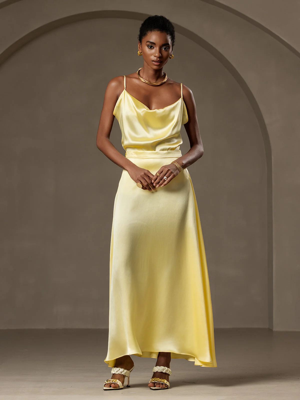 19Momme Silke A-Line Maxi Nederdel Med Foer - Image 23