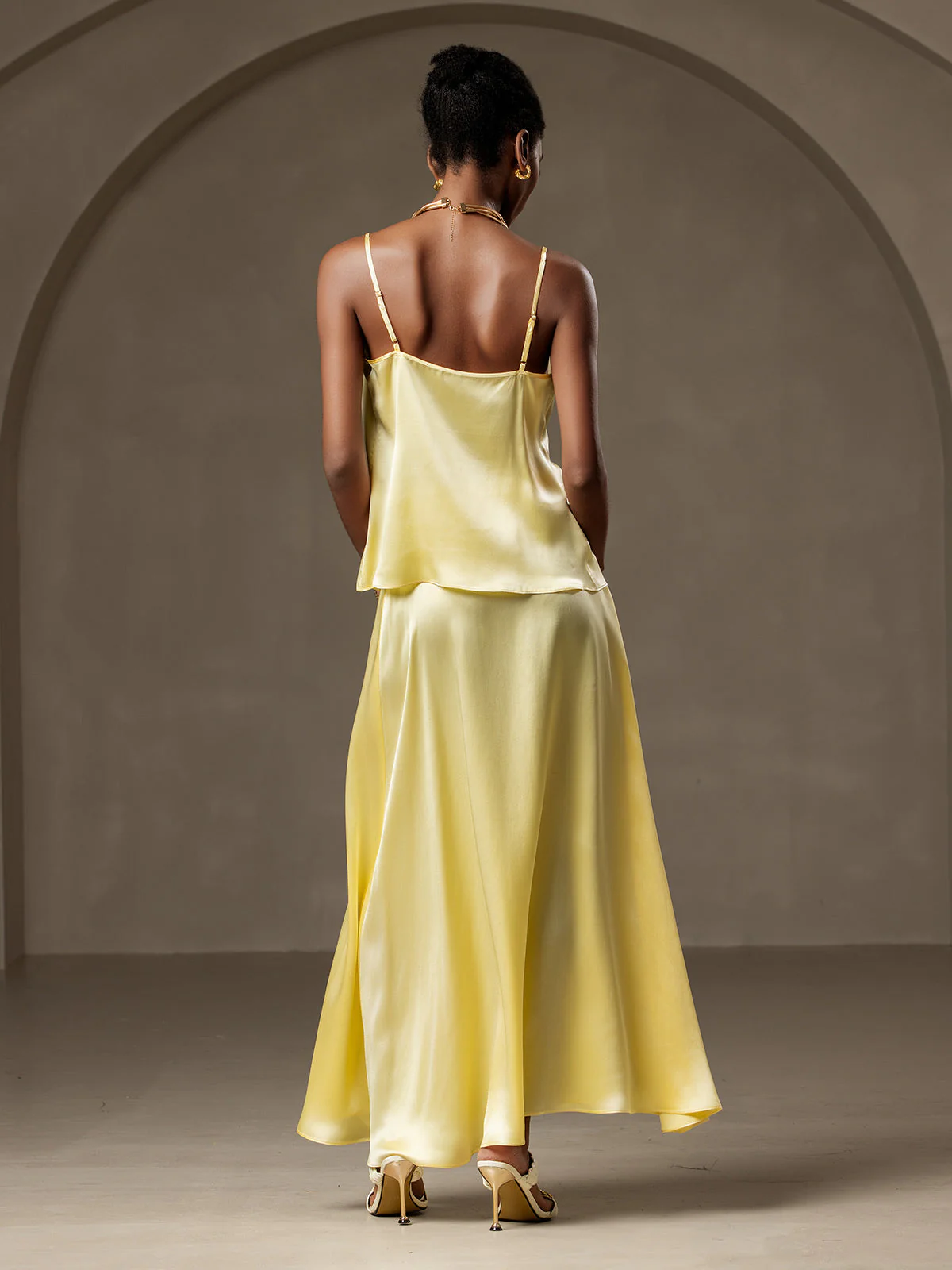 19Momme Silke A-Line Maxi Nederdel Med Foer - Image 24