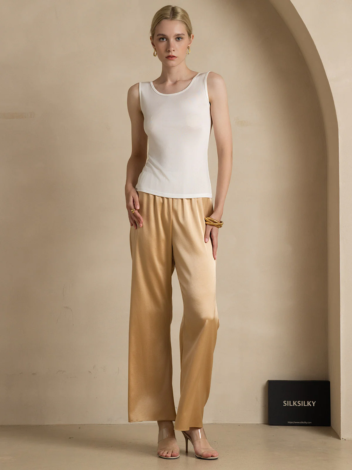 Ren Silke Lounge Tank Top - Image 12