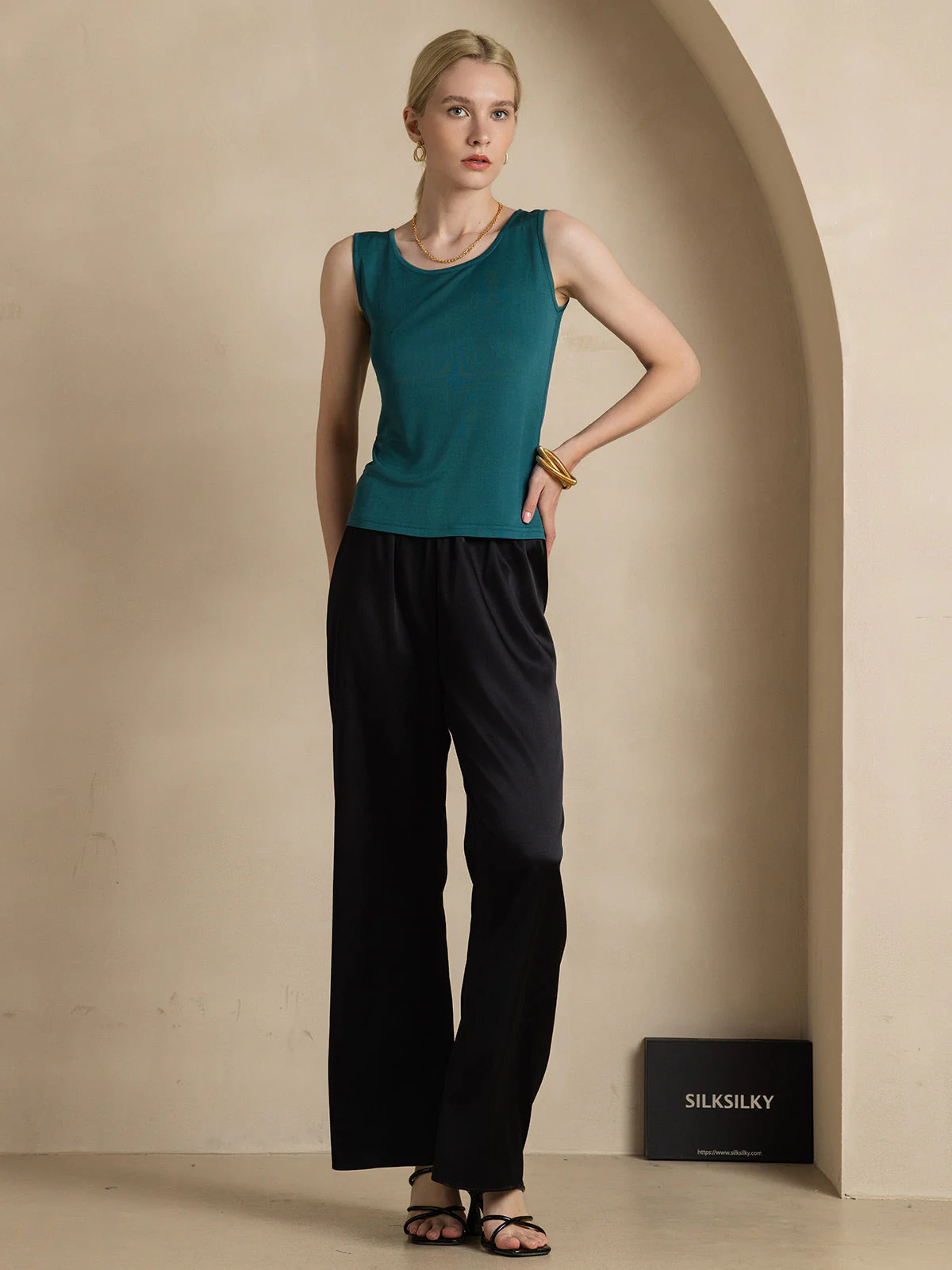 Ren Silke Lounge Tank Top - Image 57