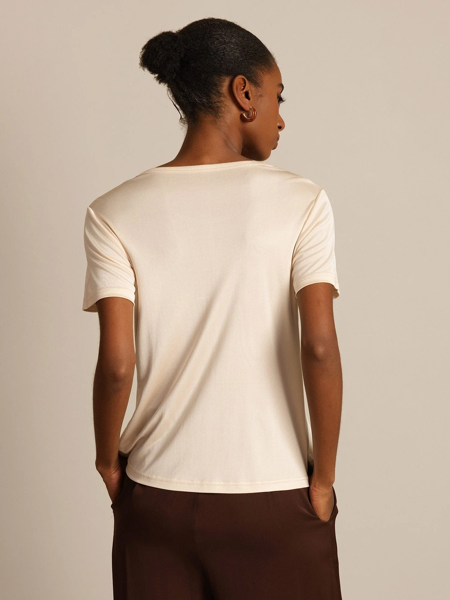 Ren Silke Rundhals Kortærmet Dame T-shirt - Image 31