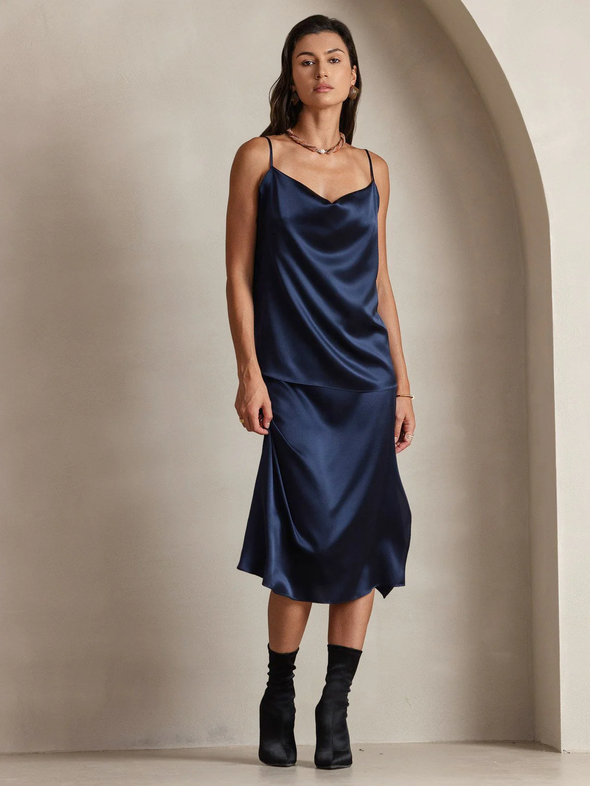 19Momme Silke Vandfaldskrage Spaghettistropper Camisole Top - Image 23