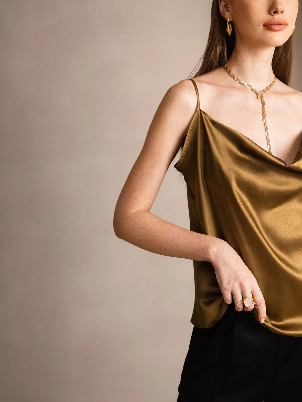 19Momme Silke Vandfaldskrage Spaghettistropper Camisole Top - Image 40