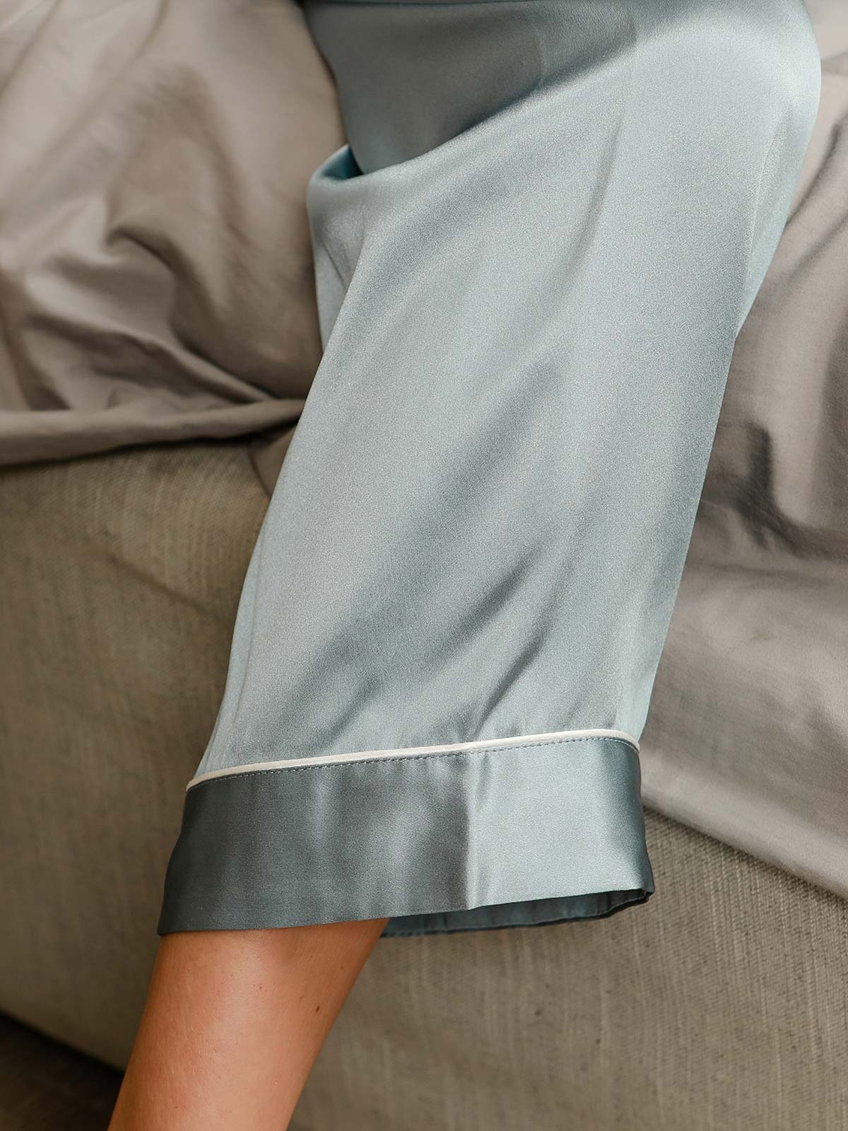 Kvinders Klassisk Pyjamasæt i 100% Morbærsilke - Image 35